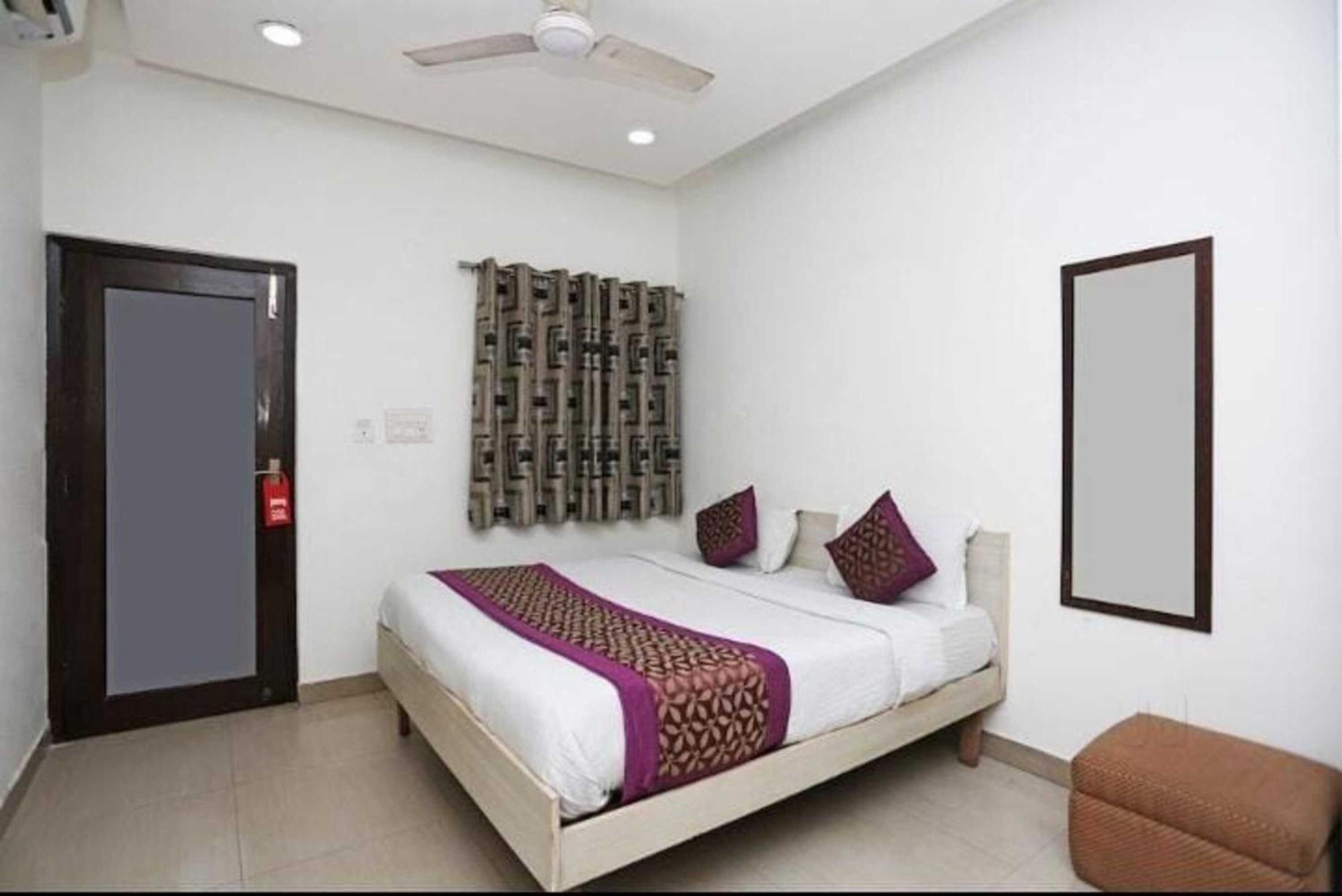 Deluxe Rooms In Jangpura 新德里 外观 照片