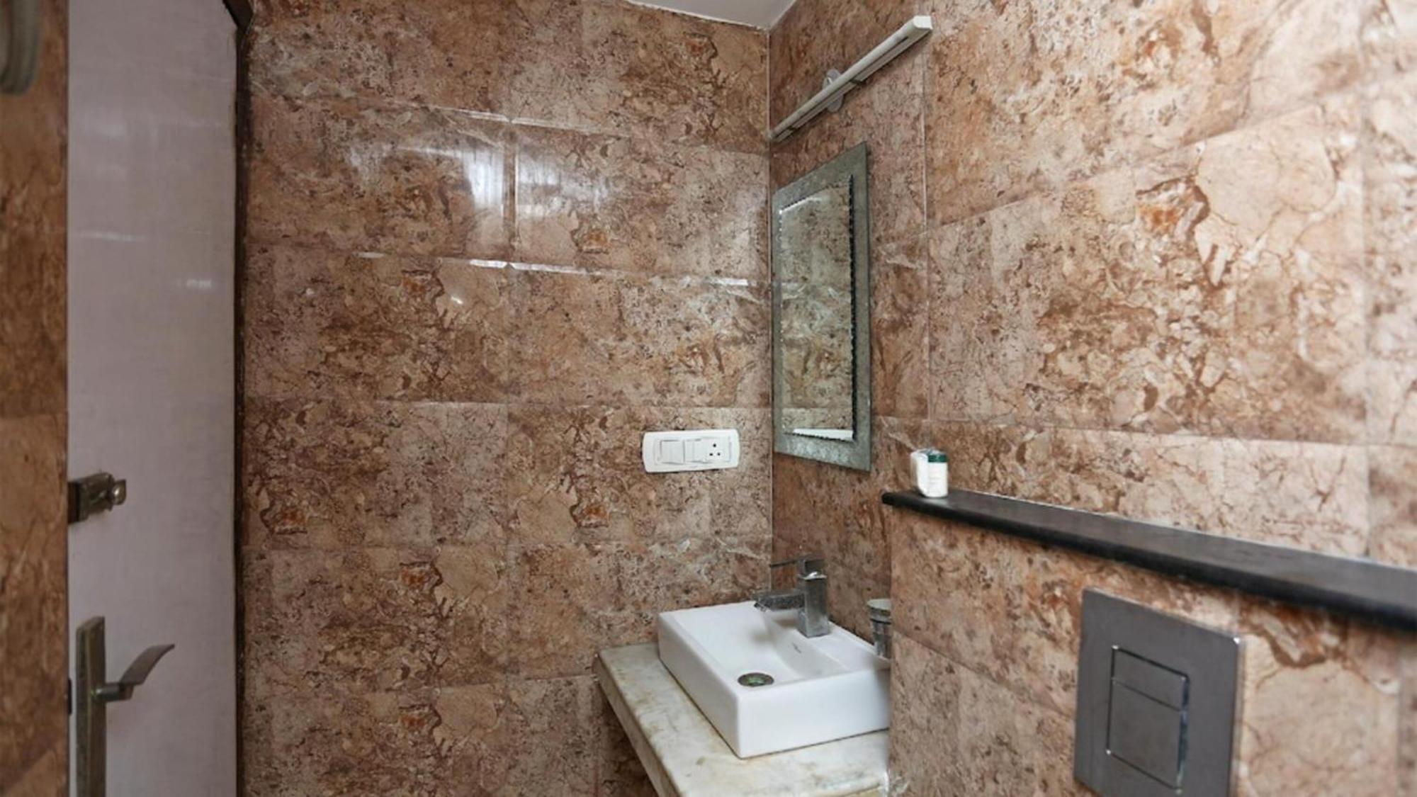 Deluxe Rooms In Jangpura 新德里 外观 照片